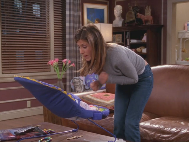 Friends | 907 | Rachel sings Baby Got Back to Emma too!
